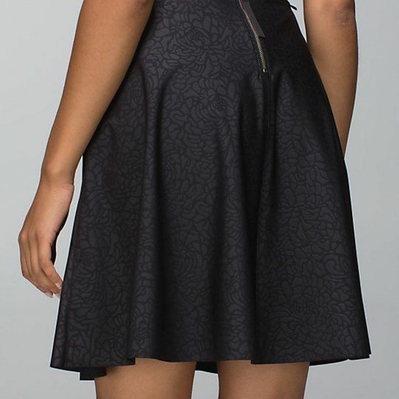 lululemon athletica Dresses & Skirts - Lululemon Good To Go A-line skirt Size S